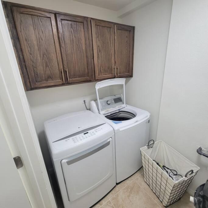 The Ritz Spa Sanctuary Hot Tub/Patio/Fam/Pet Las Cruces Exterior photo